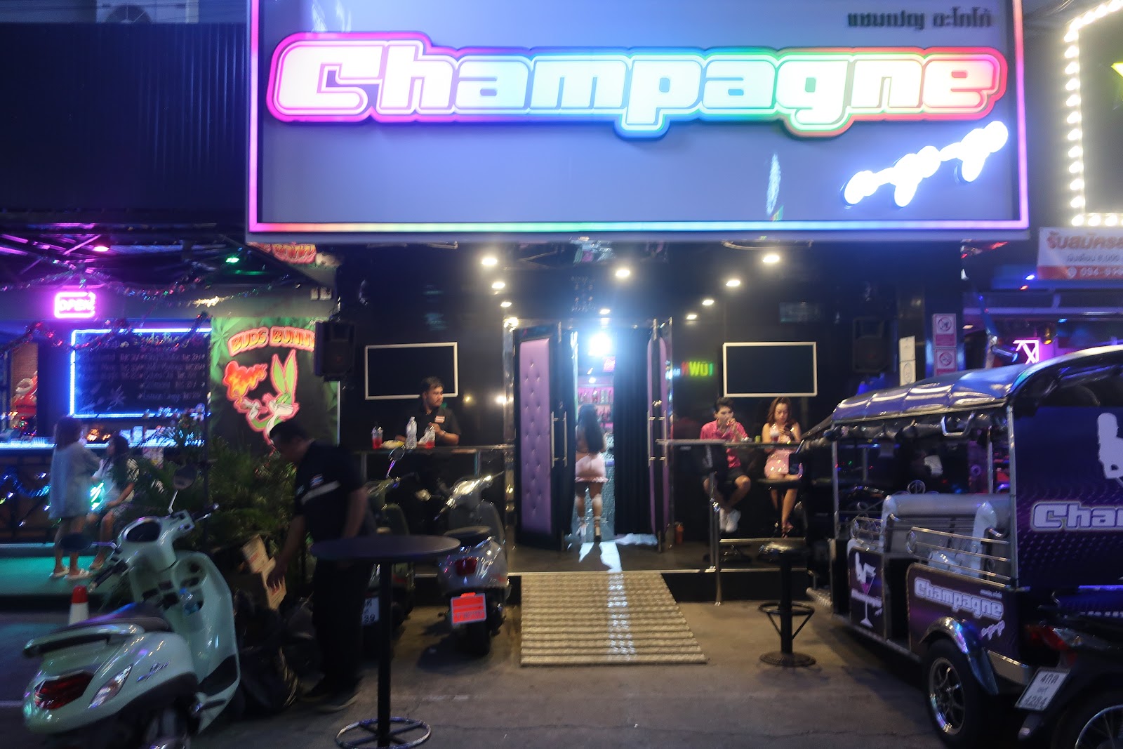 Champagne ago go photo 3