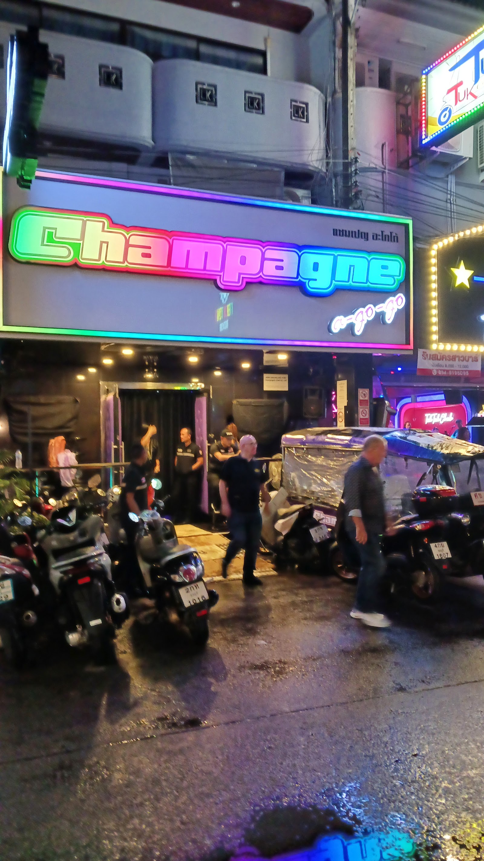 Champagne ago go photo 6