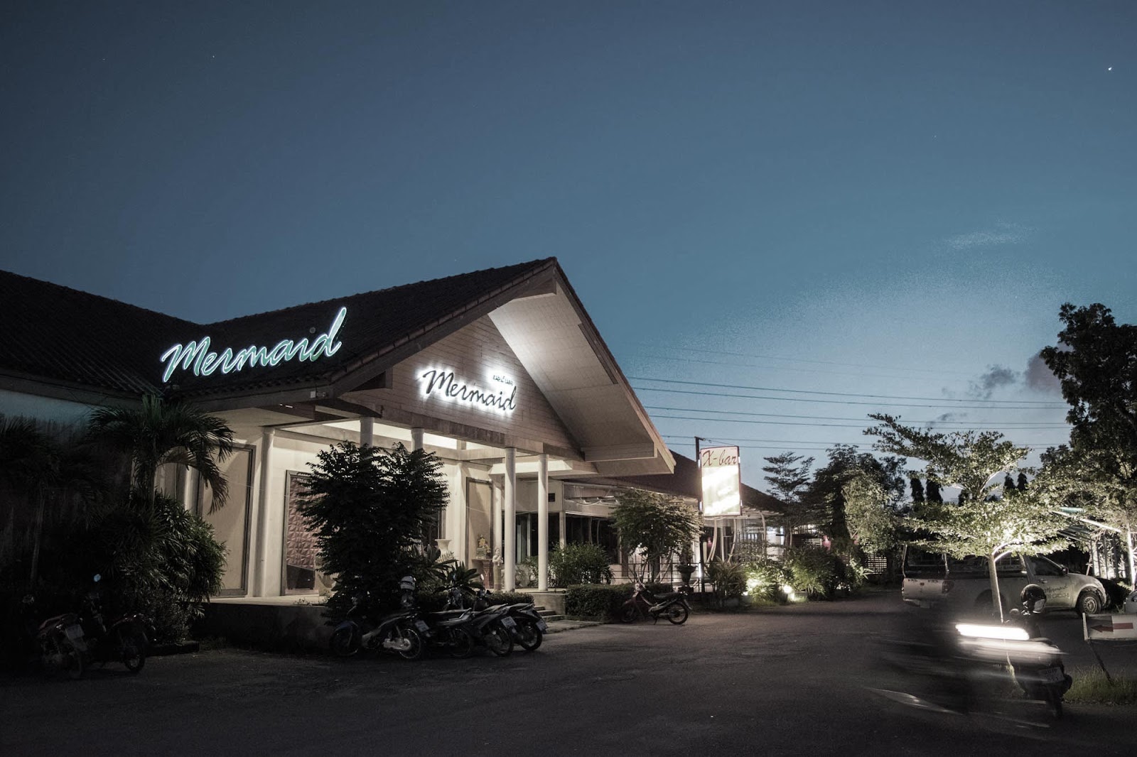Mermaid Pub Lounge & Massage photo 2