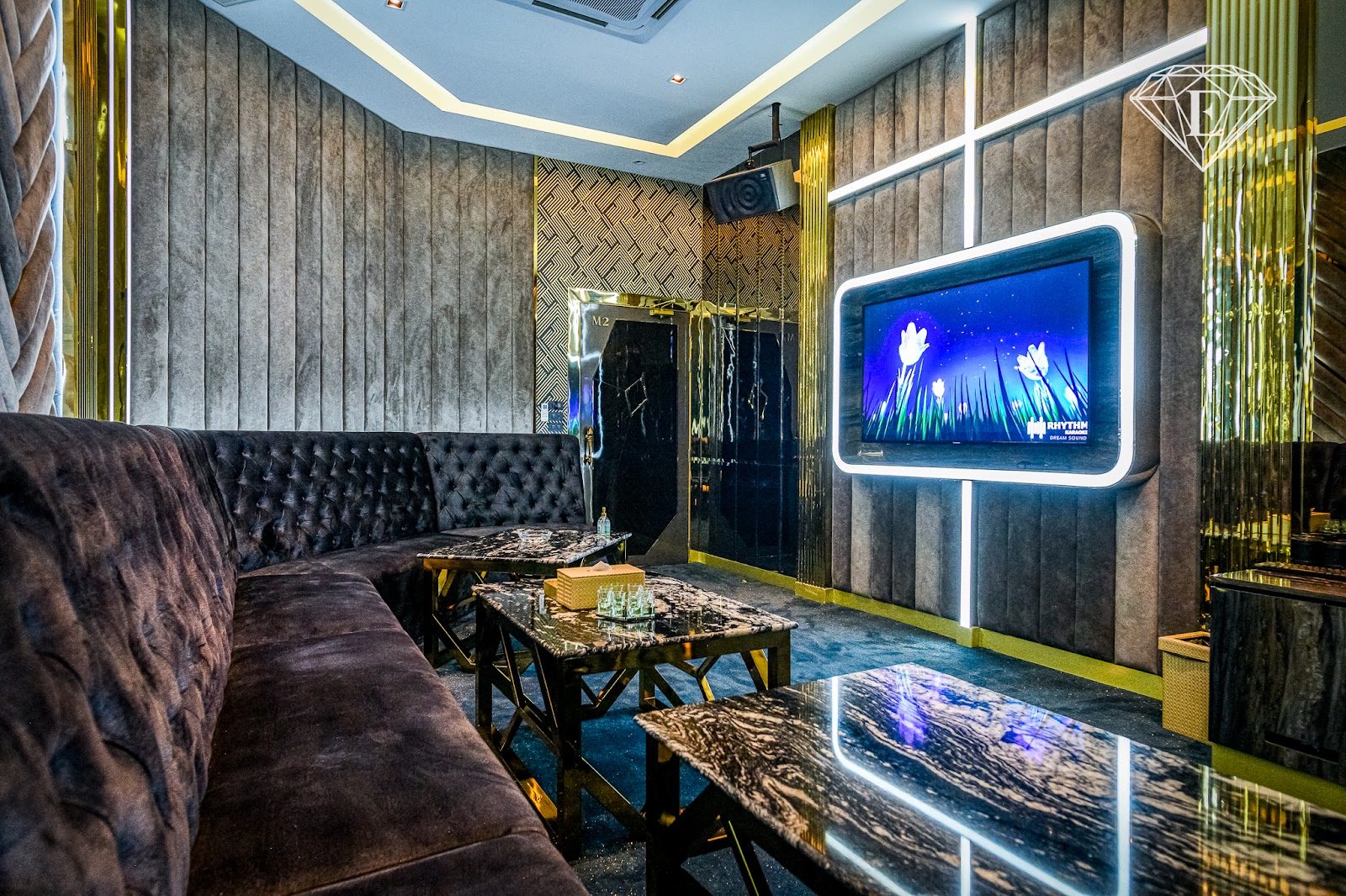 ELITE Restaurant photo 2