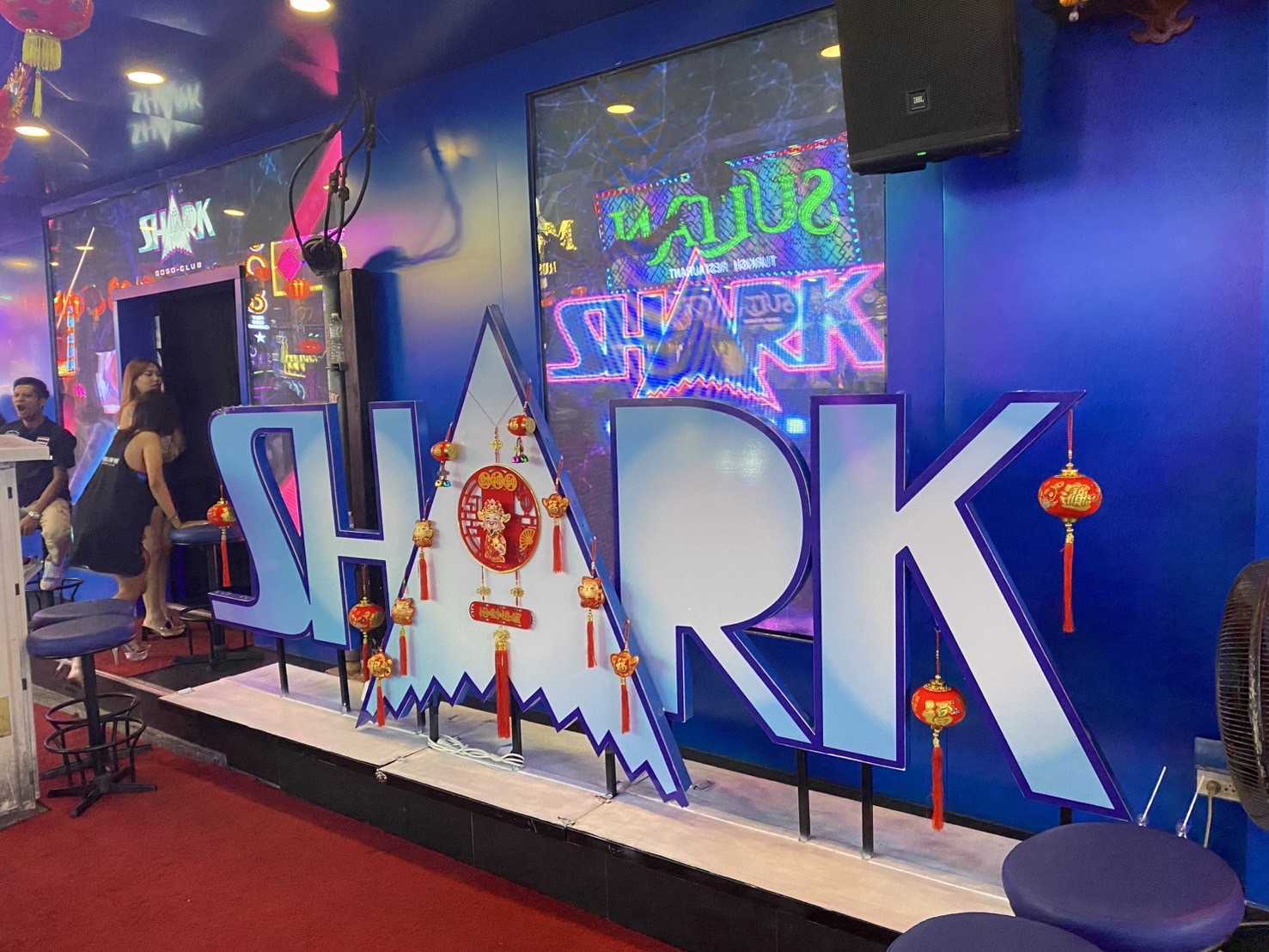 SHARK GOGO CLUB photo 2