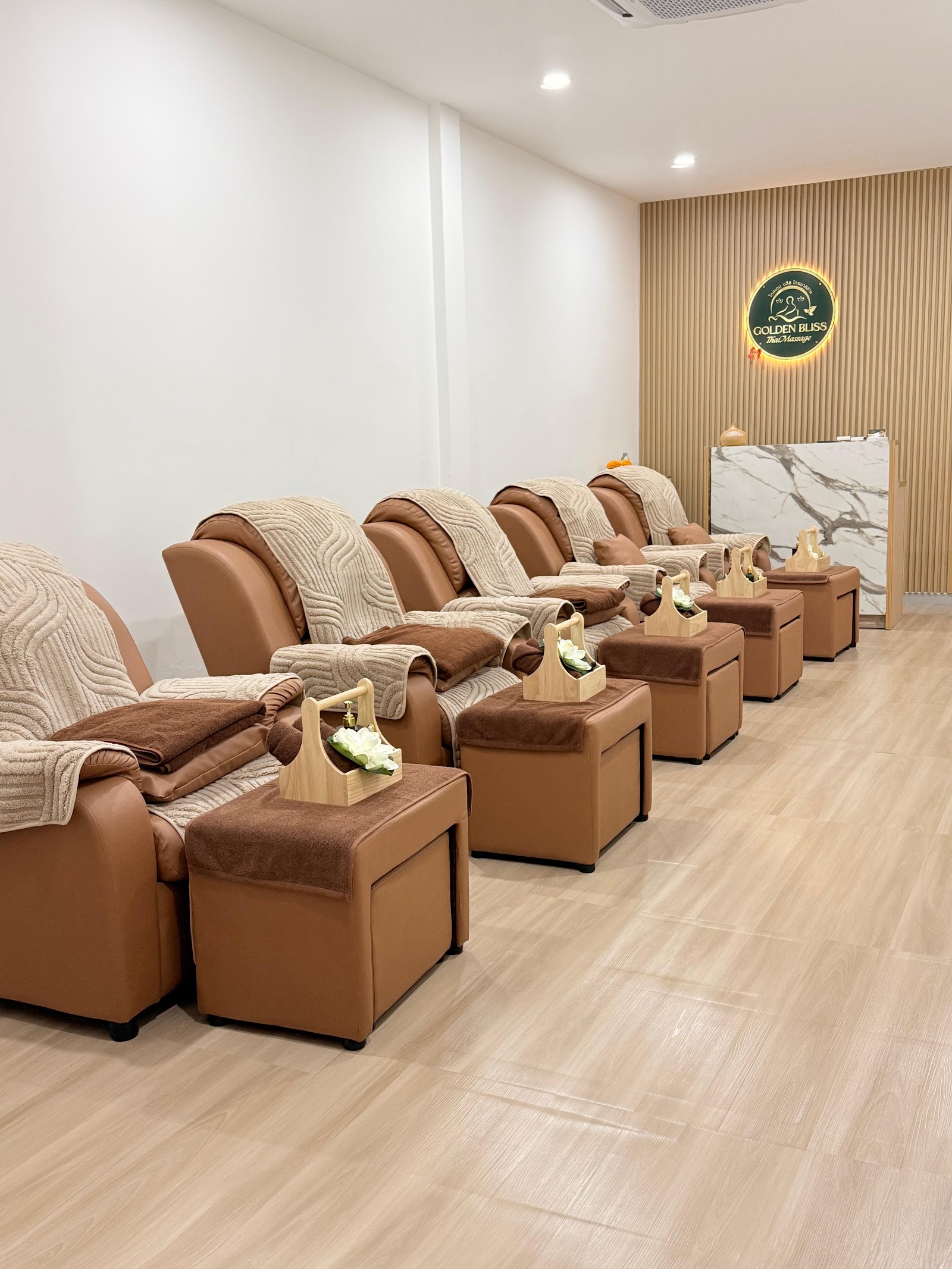 Golden Bliss Thai Massage photo 2