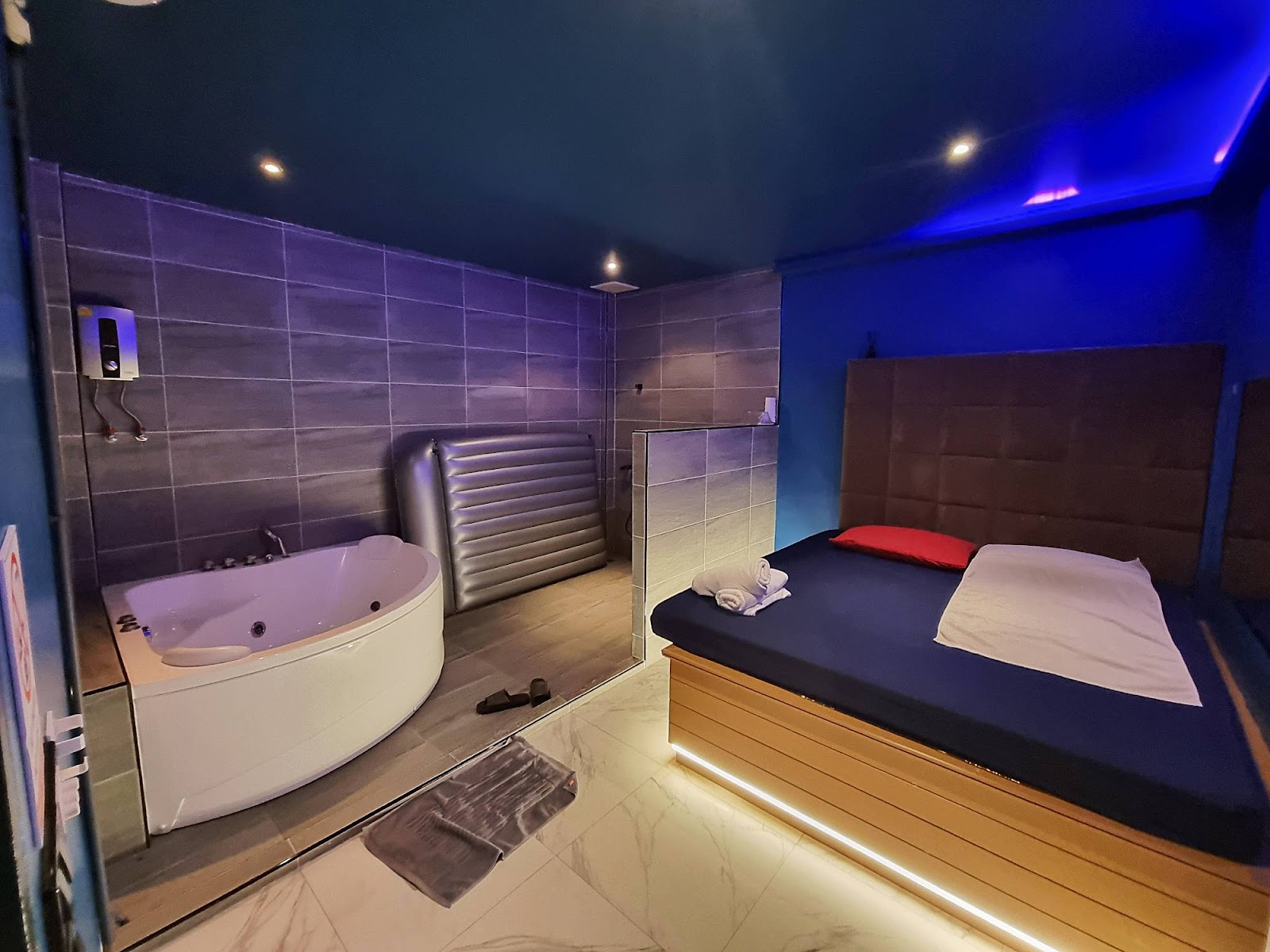 CUBE MASSAGE photo 4