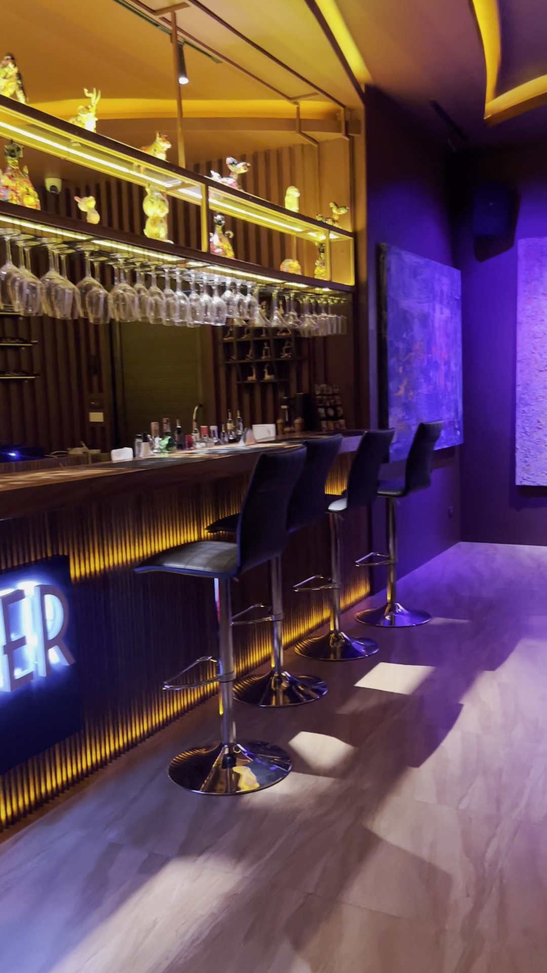 Whisper Gay Bar/Lounge photo 6
