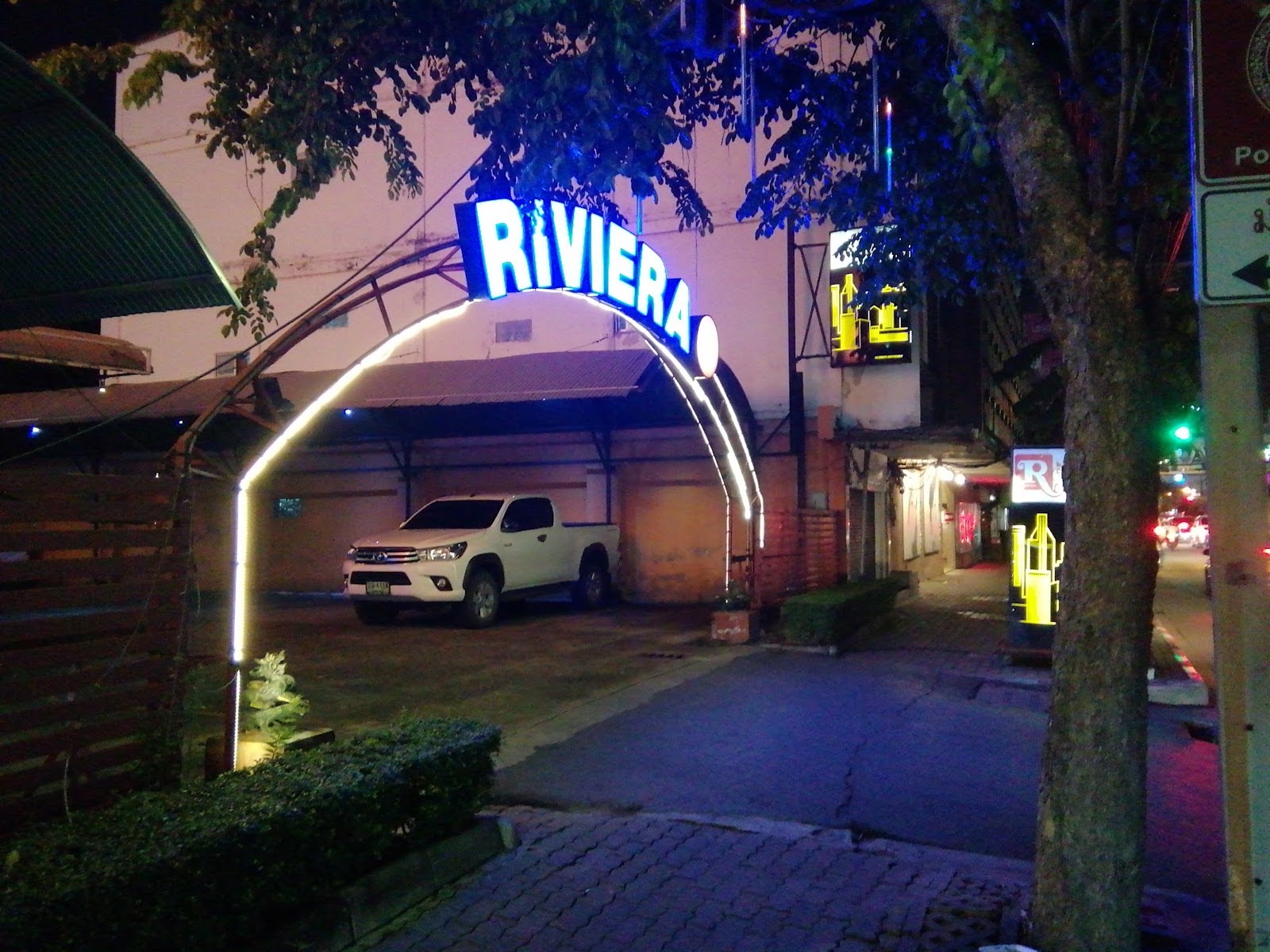 Riviera photo 2
