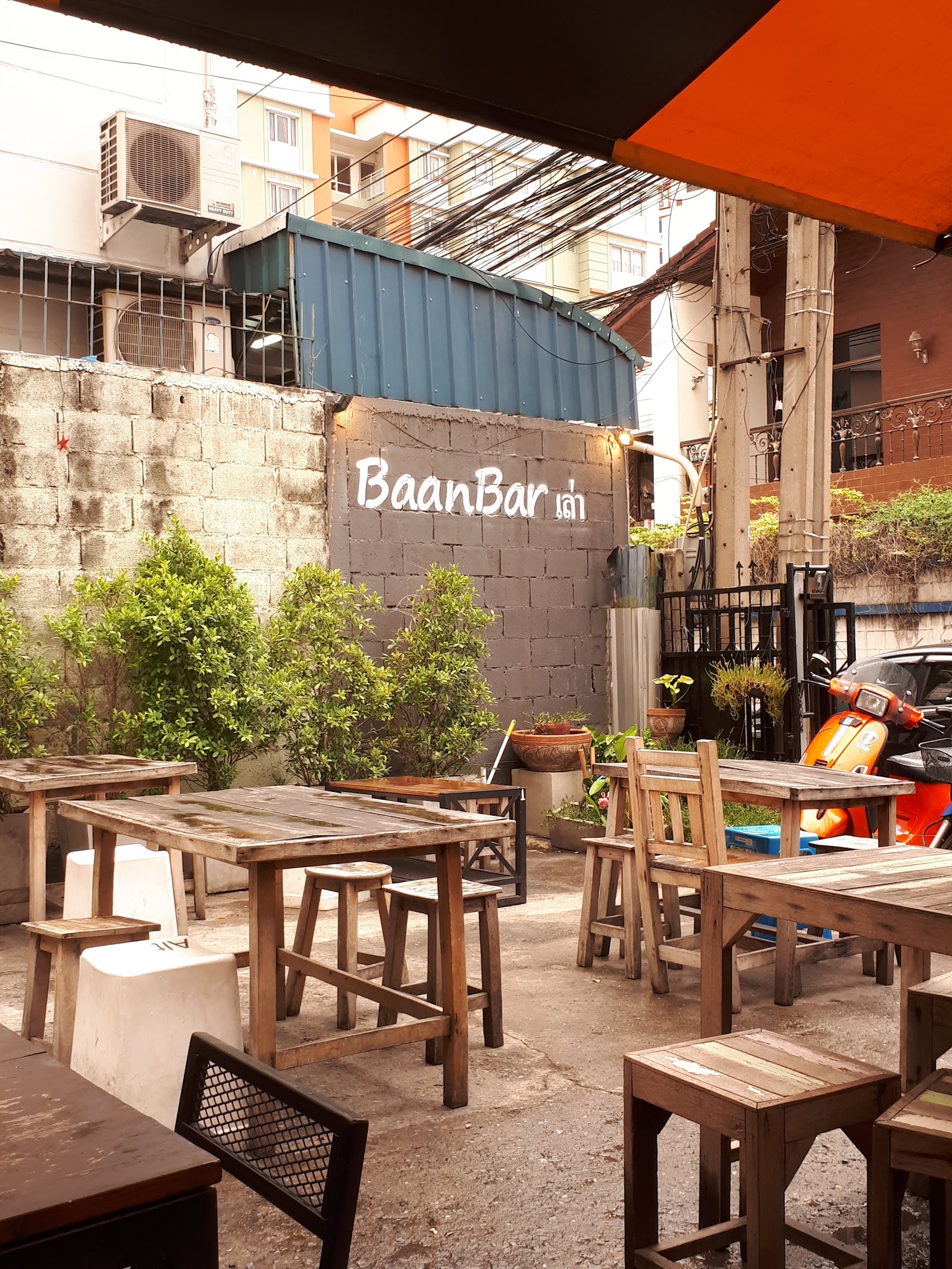 bleublackbar photo 3