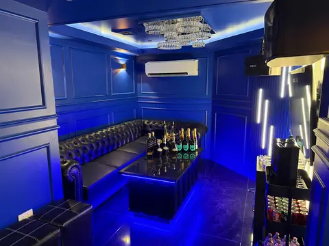 Zeus Ekkamai ktv karaoke