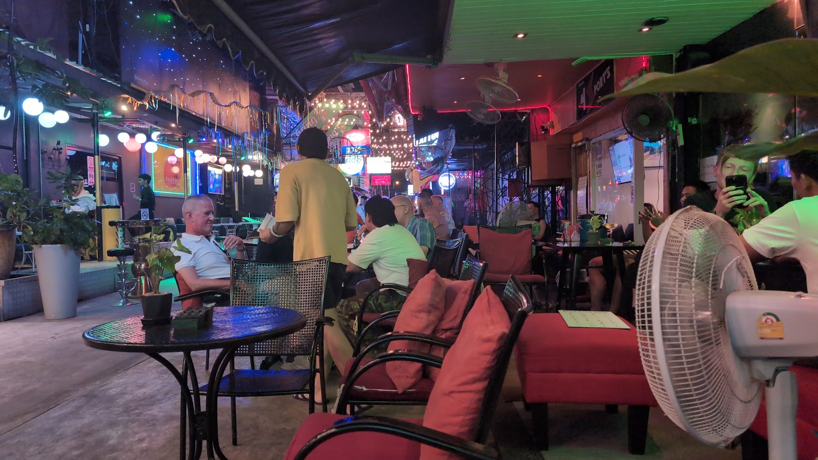 Banana room club photo 2