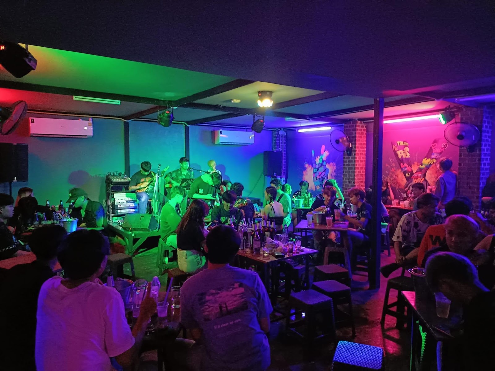 Lucky Bar photo 3