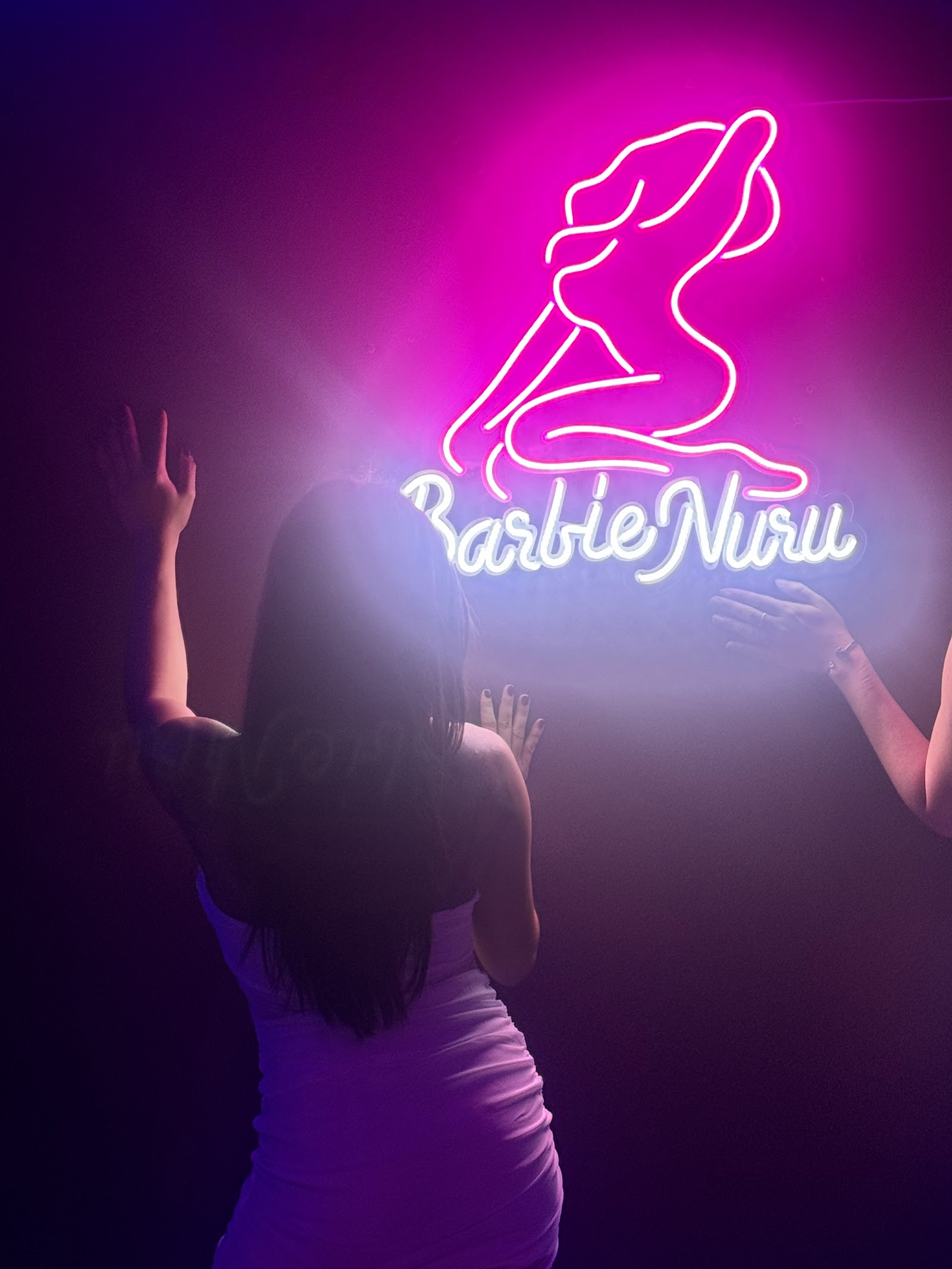 Barbie18 Nuru Massage photo 12