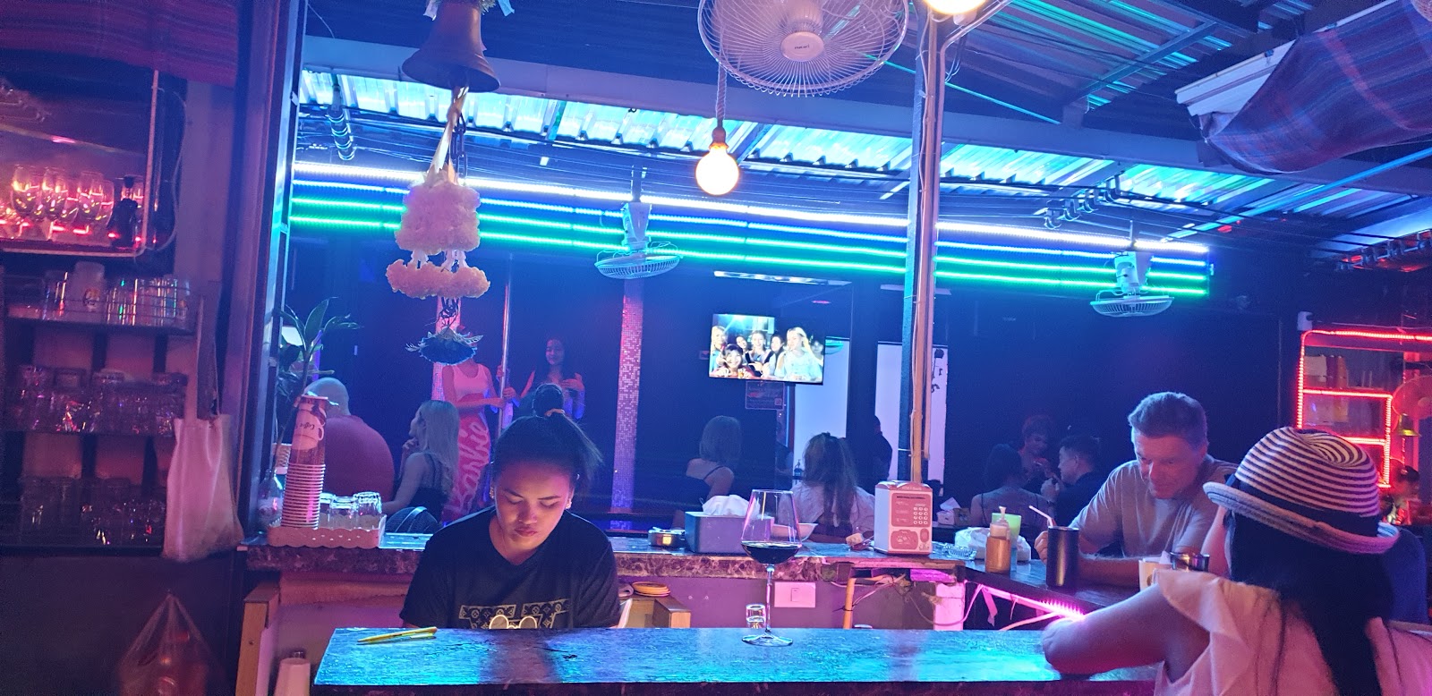 Butterfly Bar photo 7