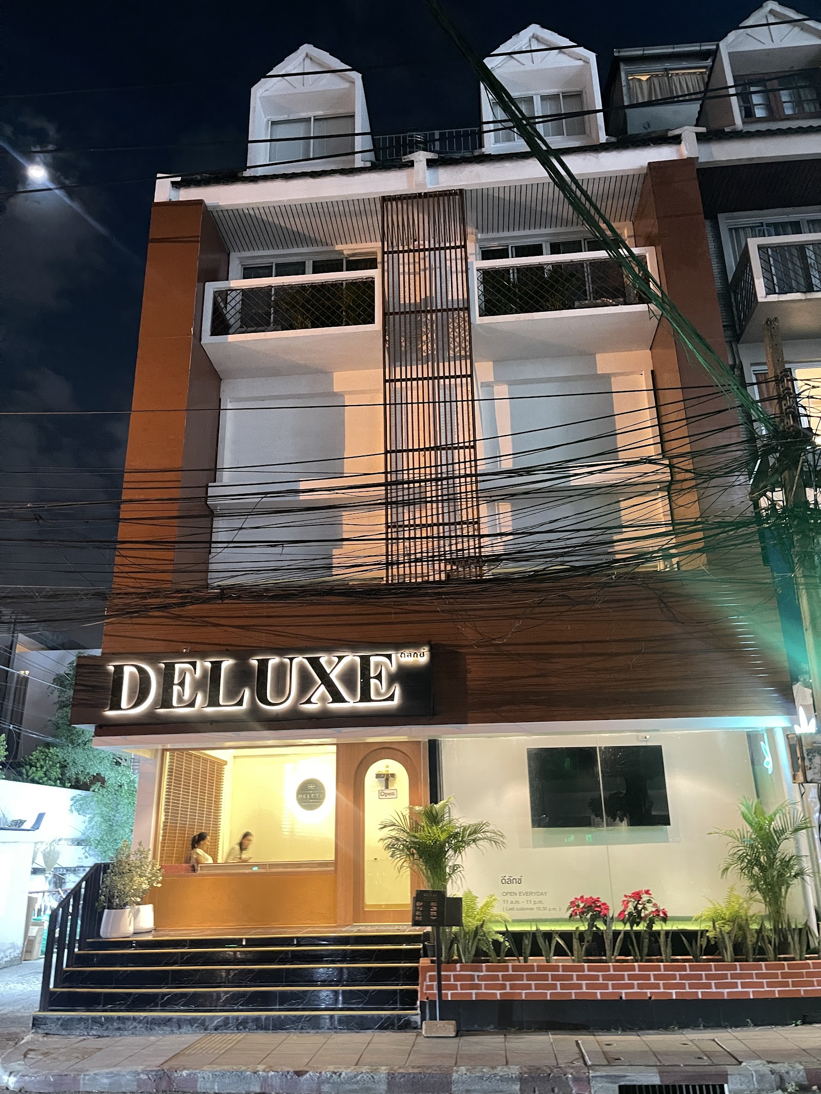 Deluxe Massage photo 10