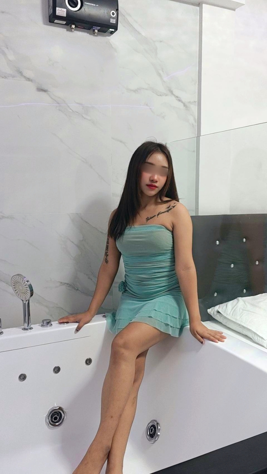 Lucy Nuru Massage photo 13