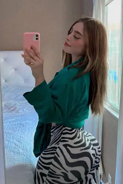 Bella photo 4