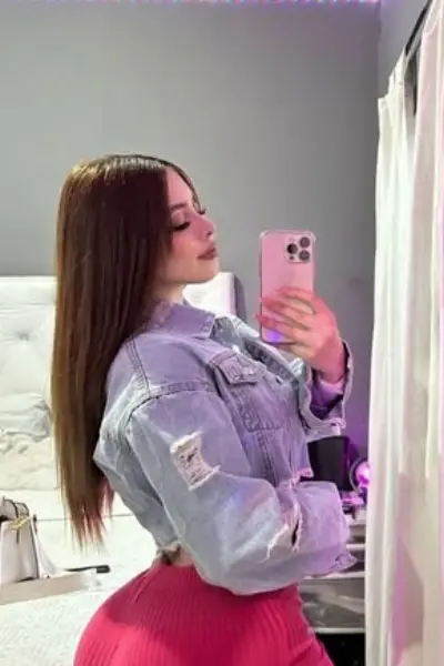 Bella photo 5