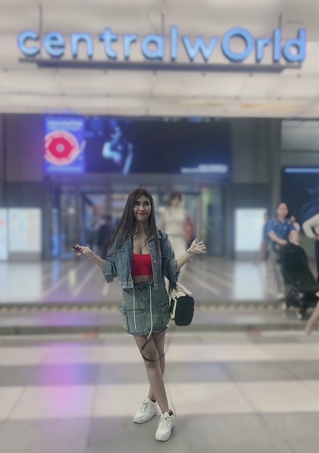 Vicky photo 18