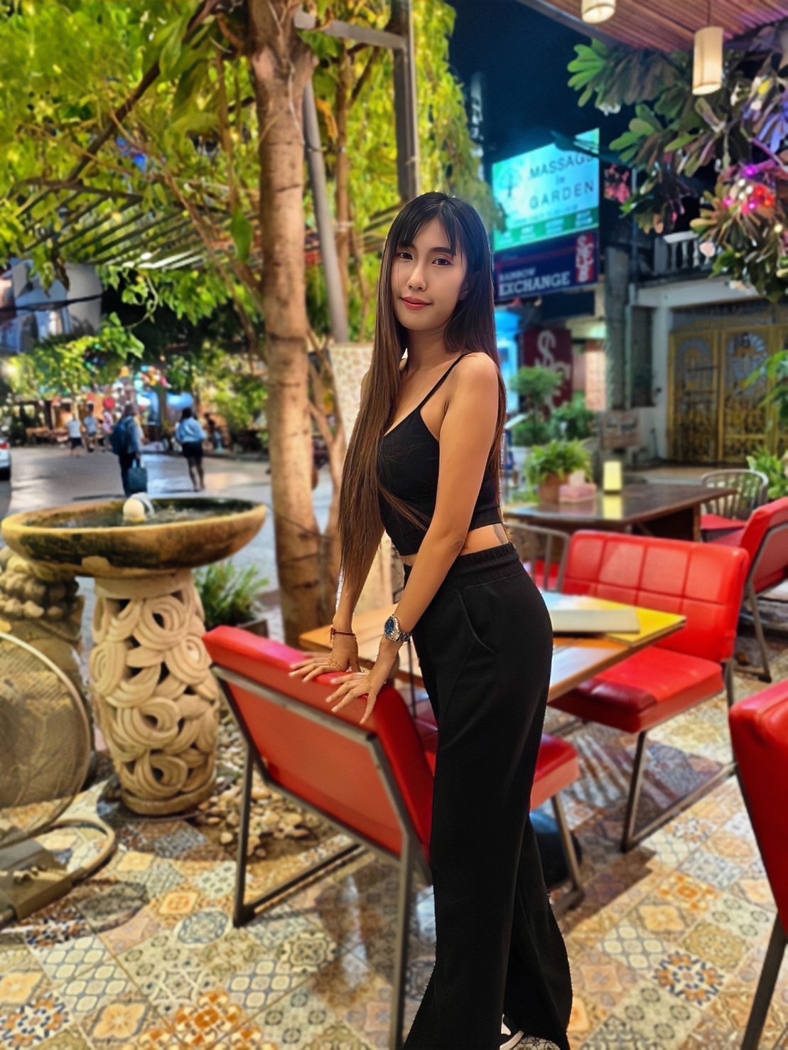 Vicky photo 21