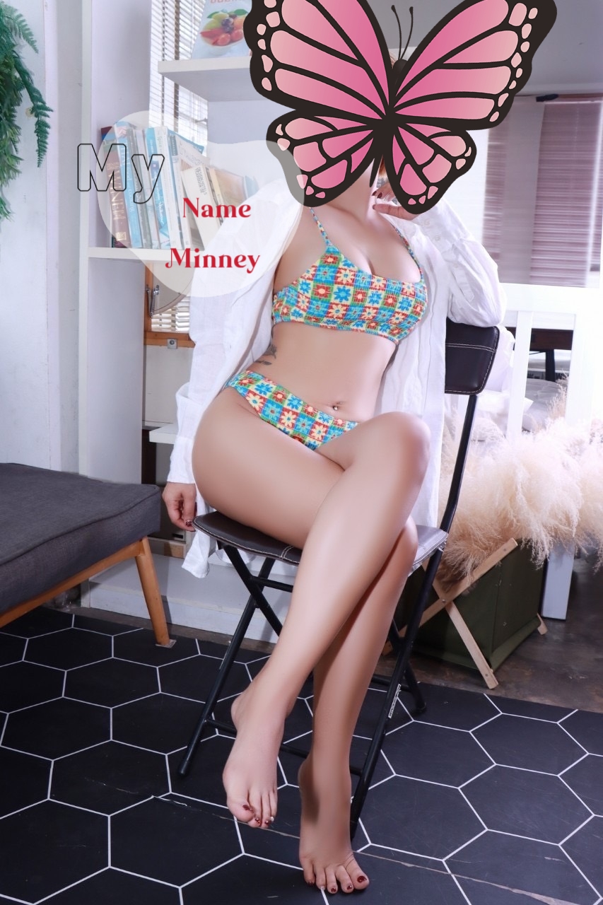 Minney photo 2
