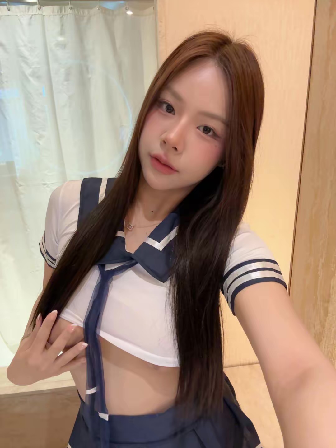 CHERRY photo 2