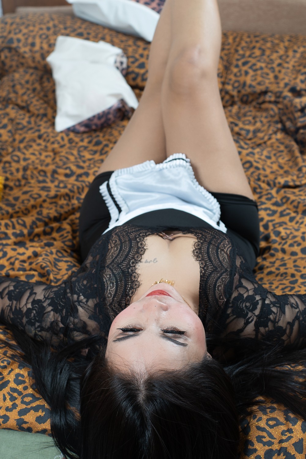 Kym photo 16