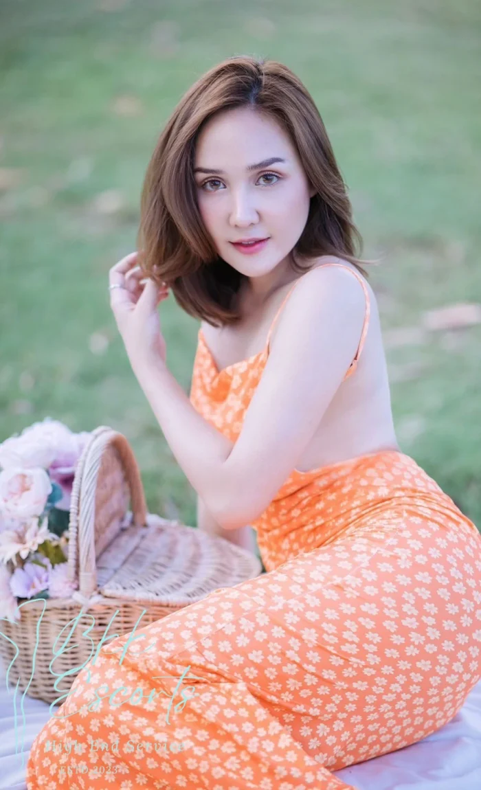 Natalie photo 10
