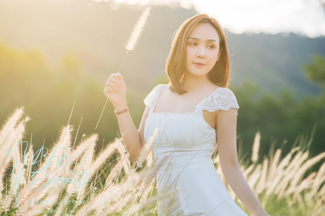 Natalie photo 13