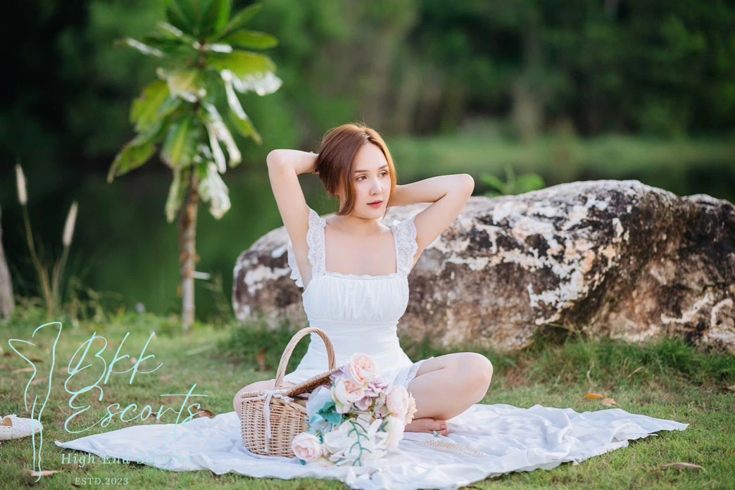 Natalie photo 11