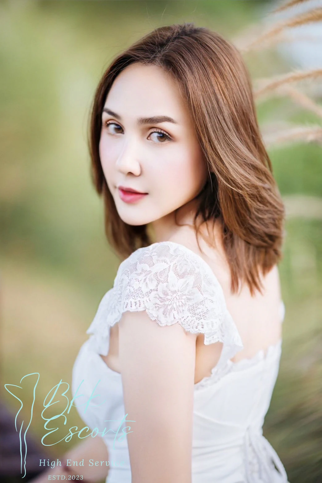 Natalie photo 7