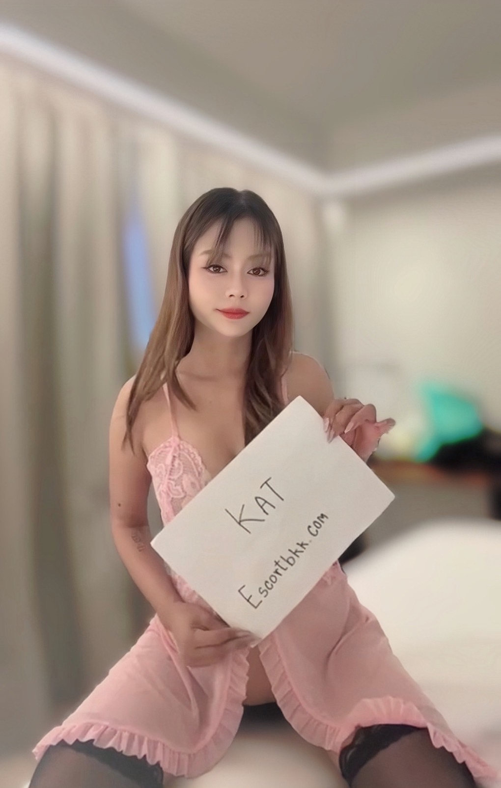 Kat photo 9