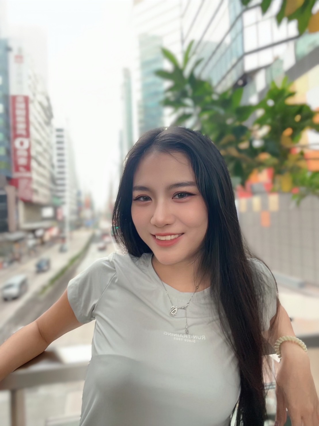 Mona photo 18