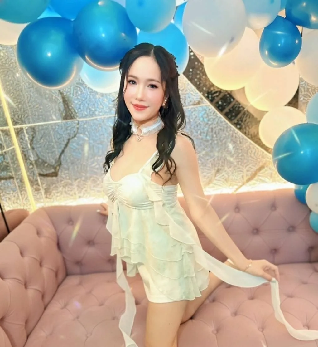 Yuri photo 6