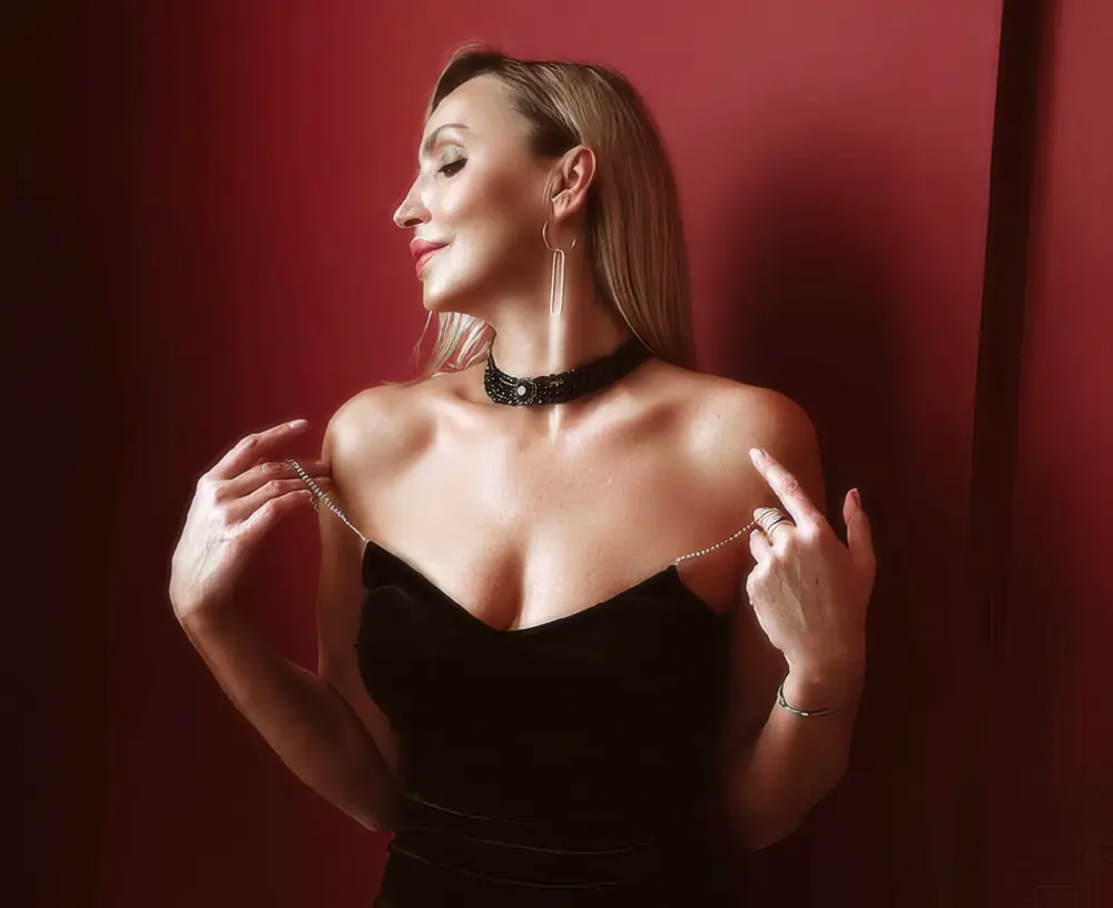 Kristina photo 9