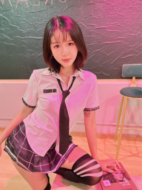 JINNY photo 4