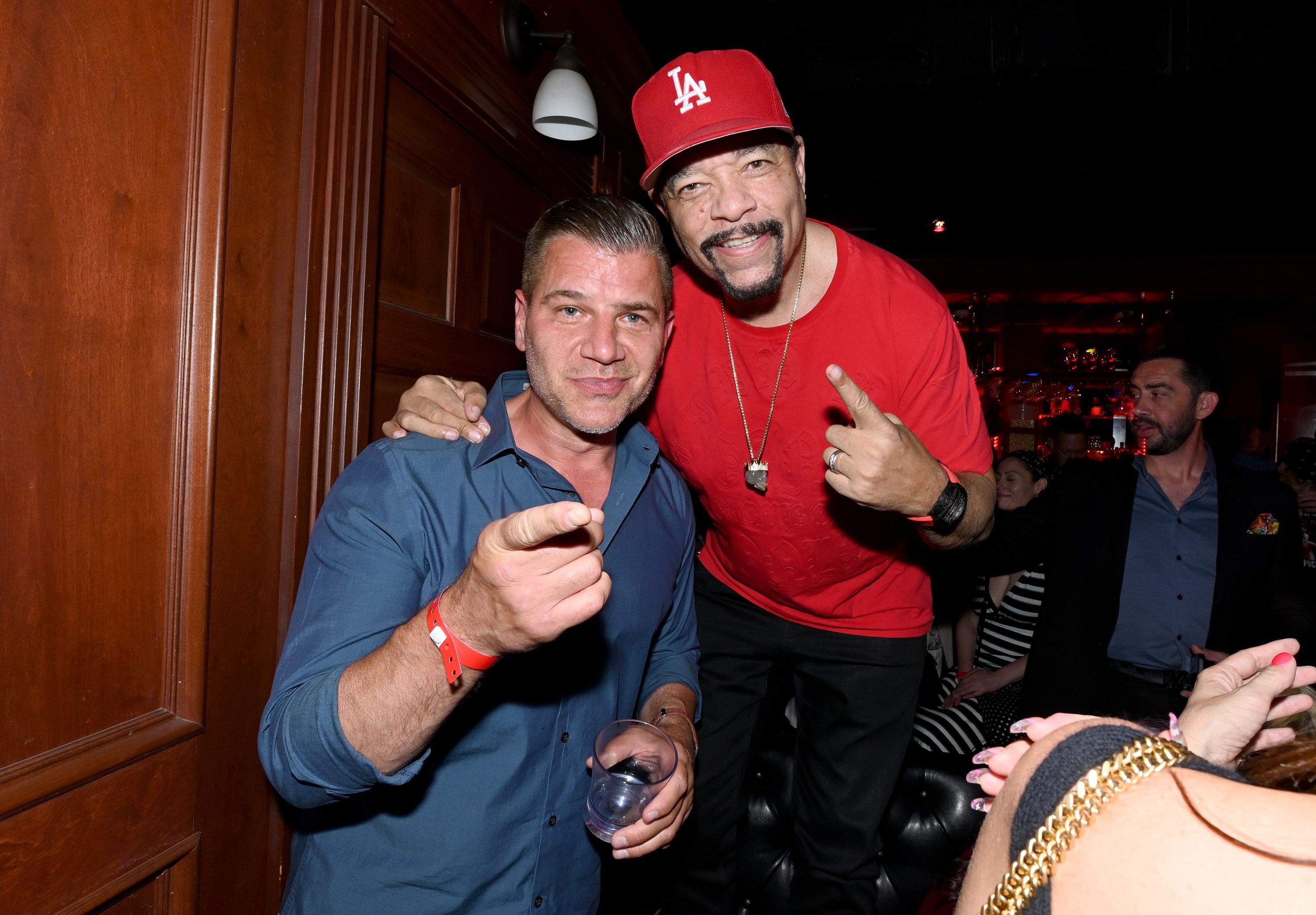 Celebrity Sightings photo 33