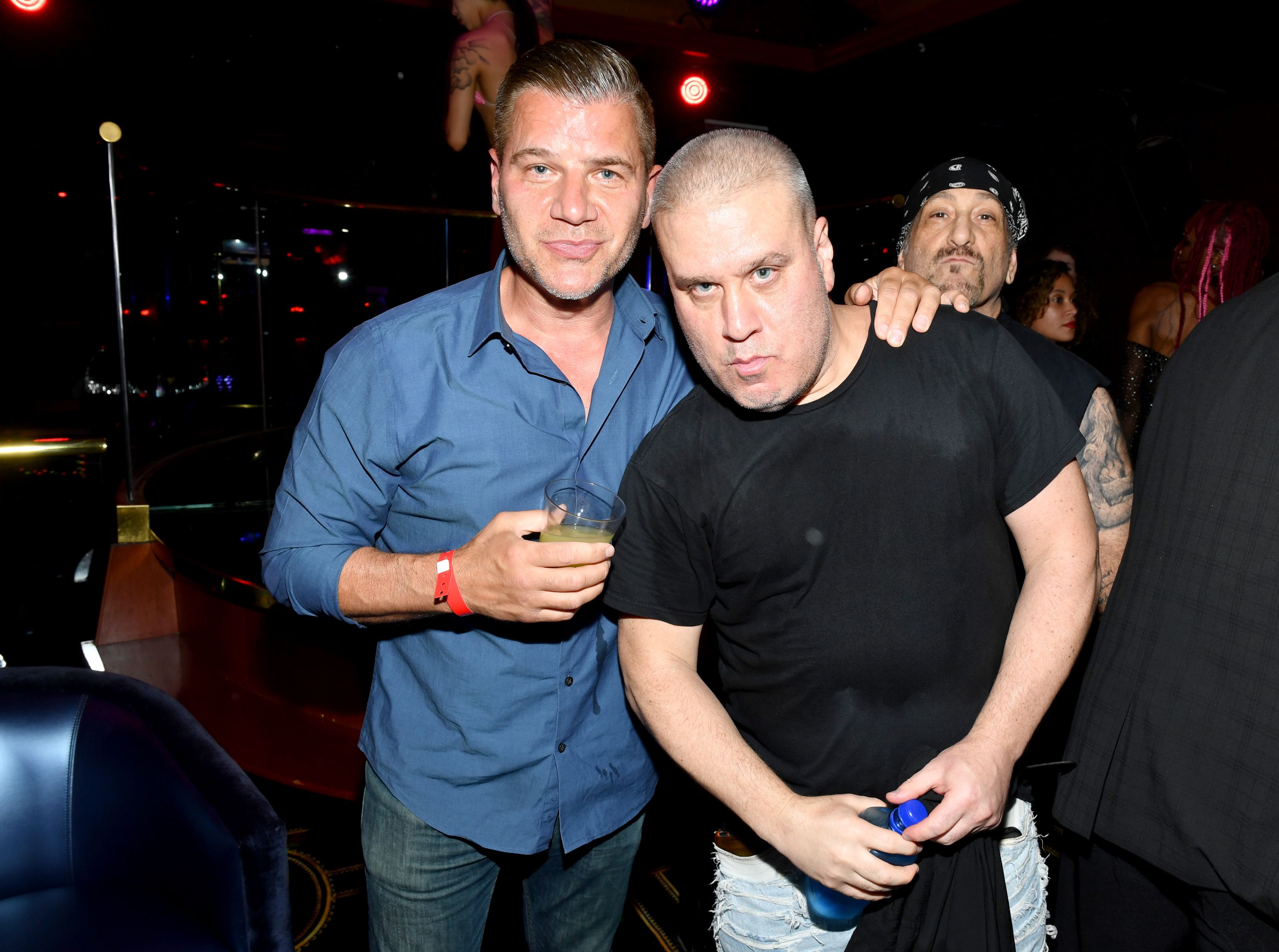 Celebrity Sightings photo 39
