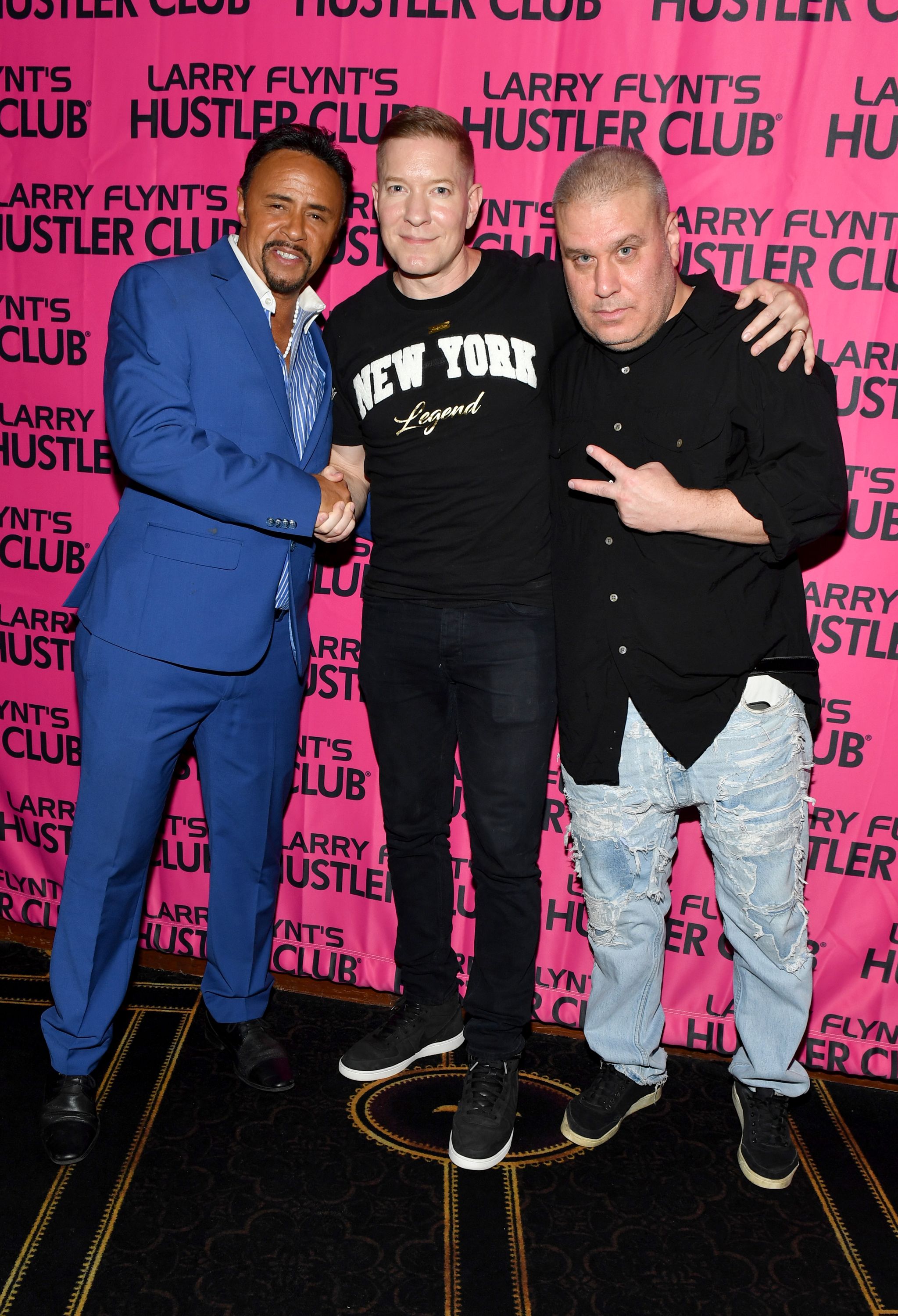 Celebrity Sightings photo 37