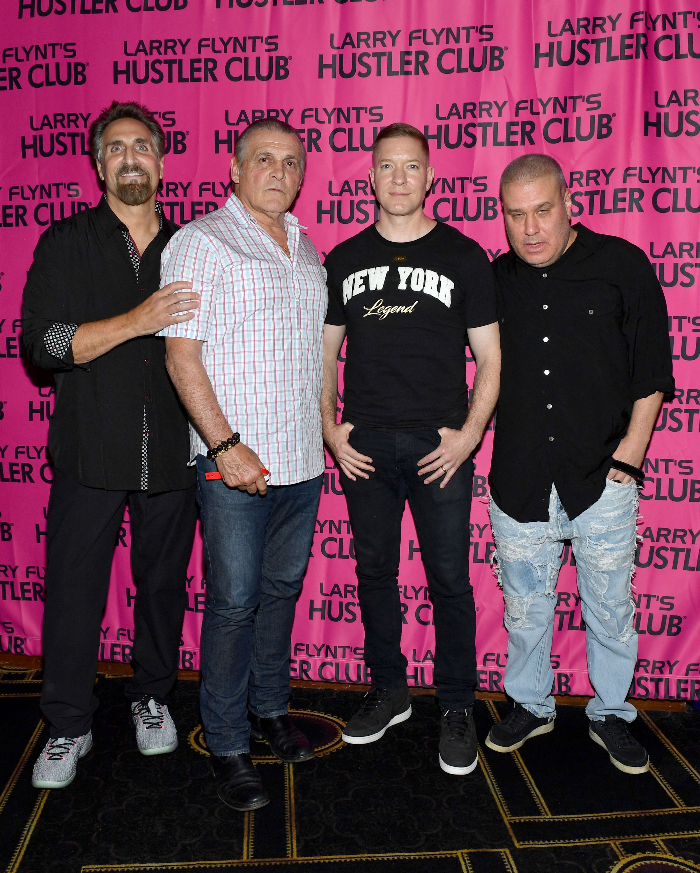 Celebrity Sightings photo 11