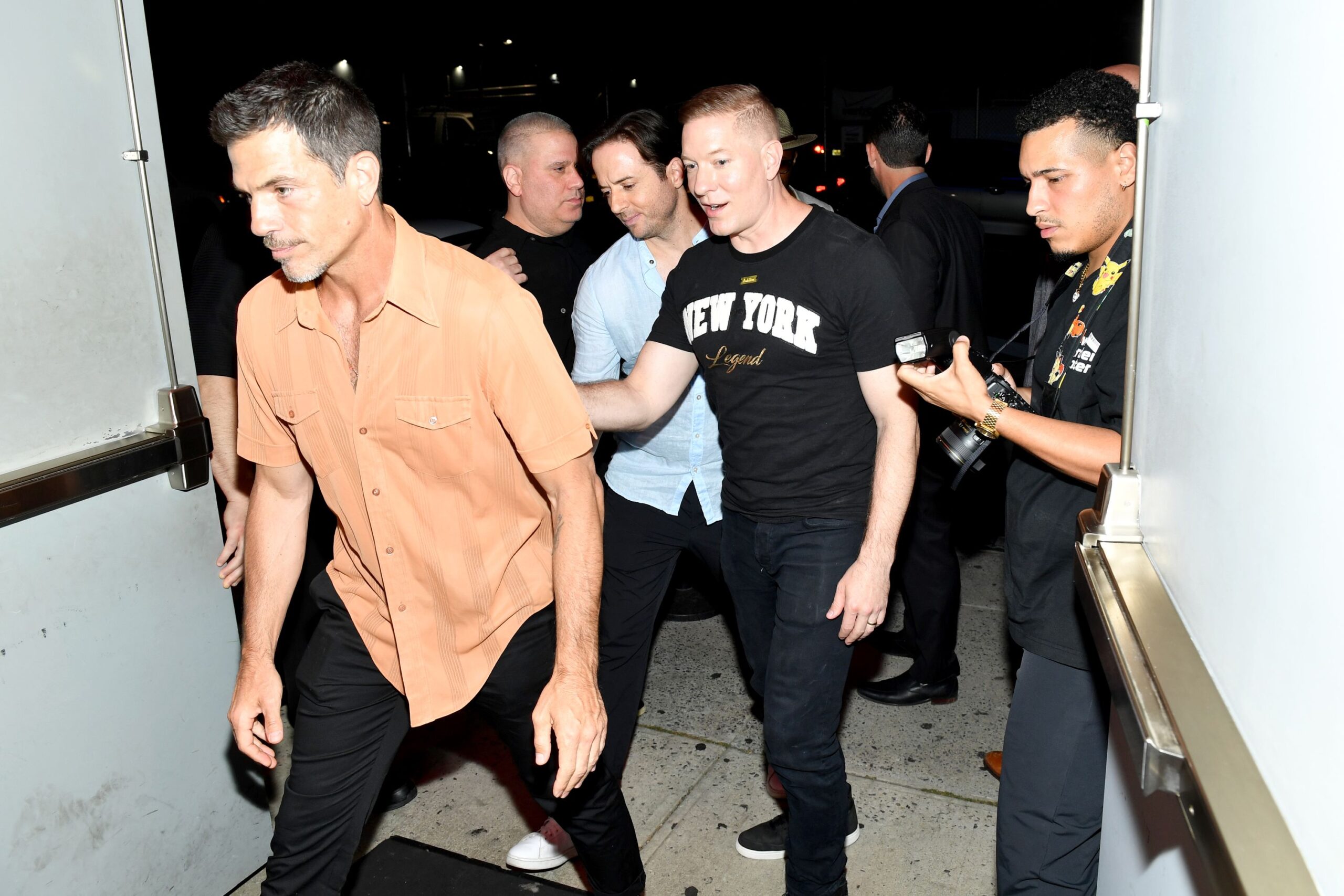 Celebrity Sightings photo 29