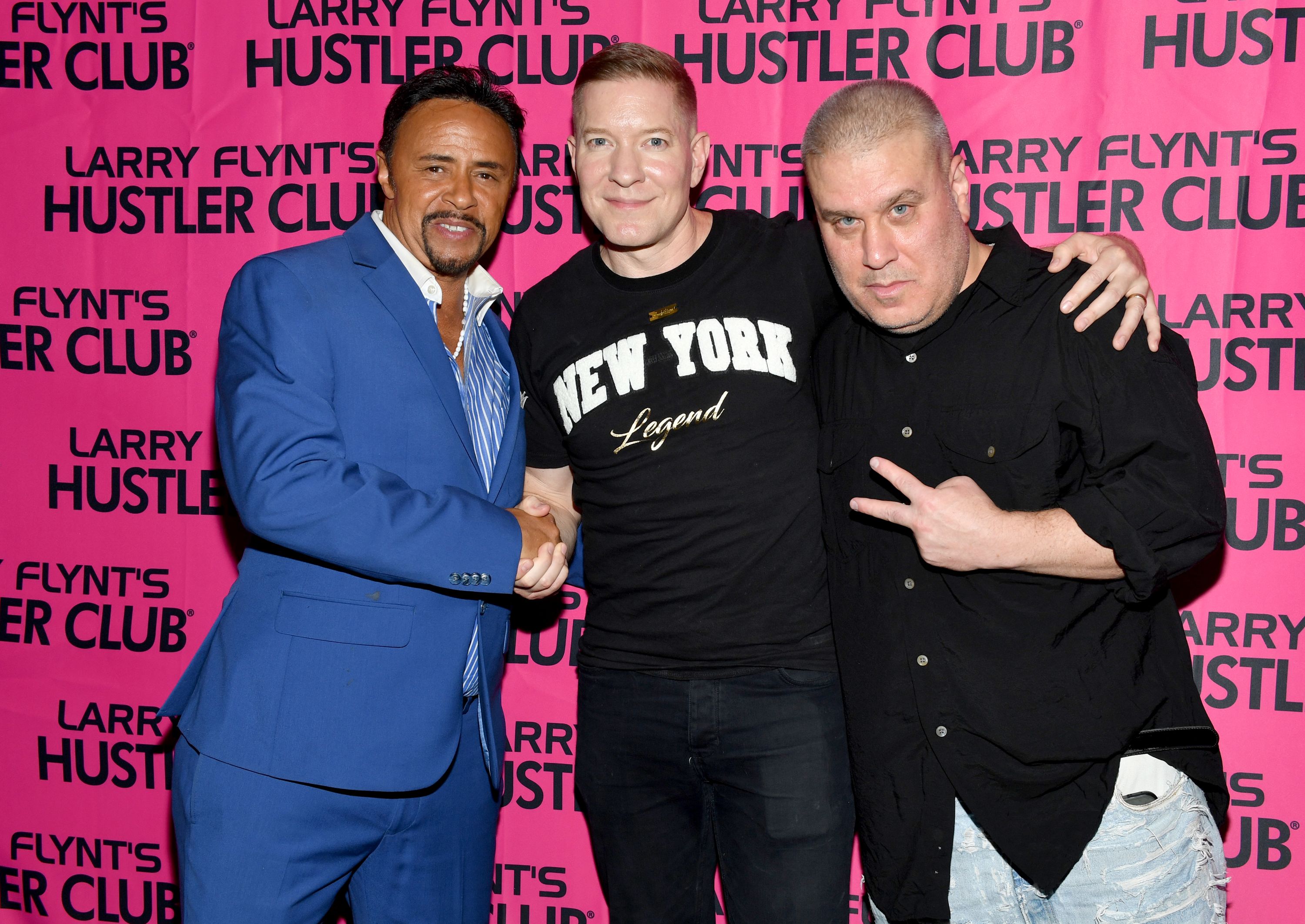 Celebrity Sightings photo 24