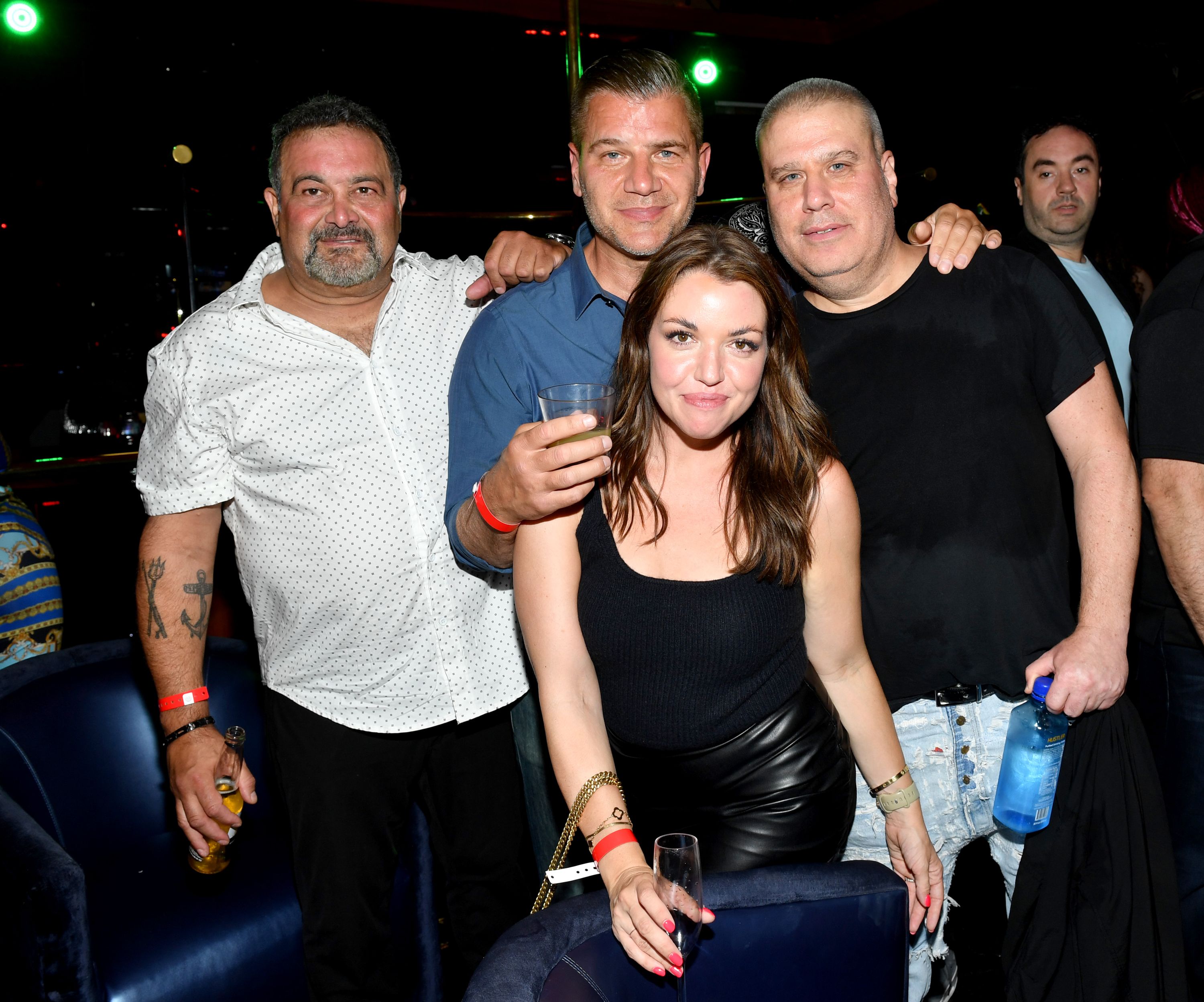 Celebrity Sightings photo 17