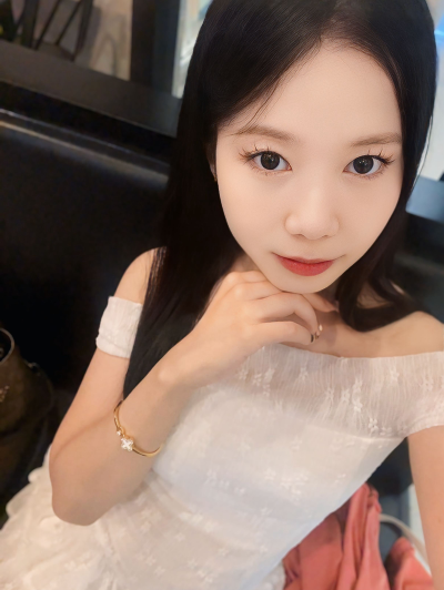 MONE photo 5
