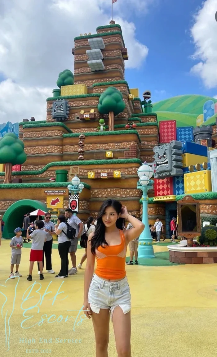 Maya photo 37