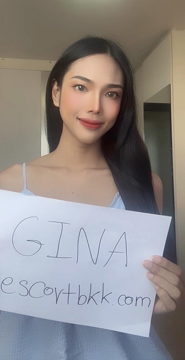 Gina photo 39