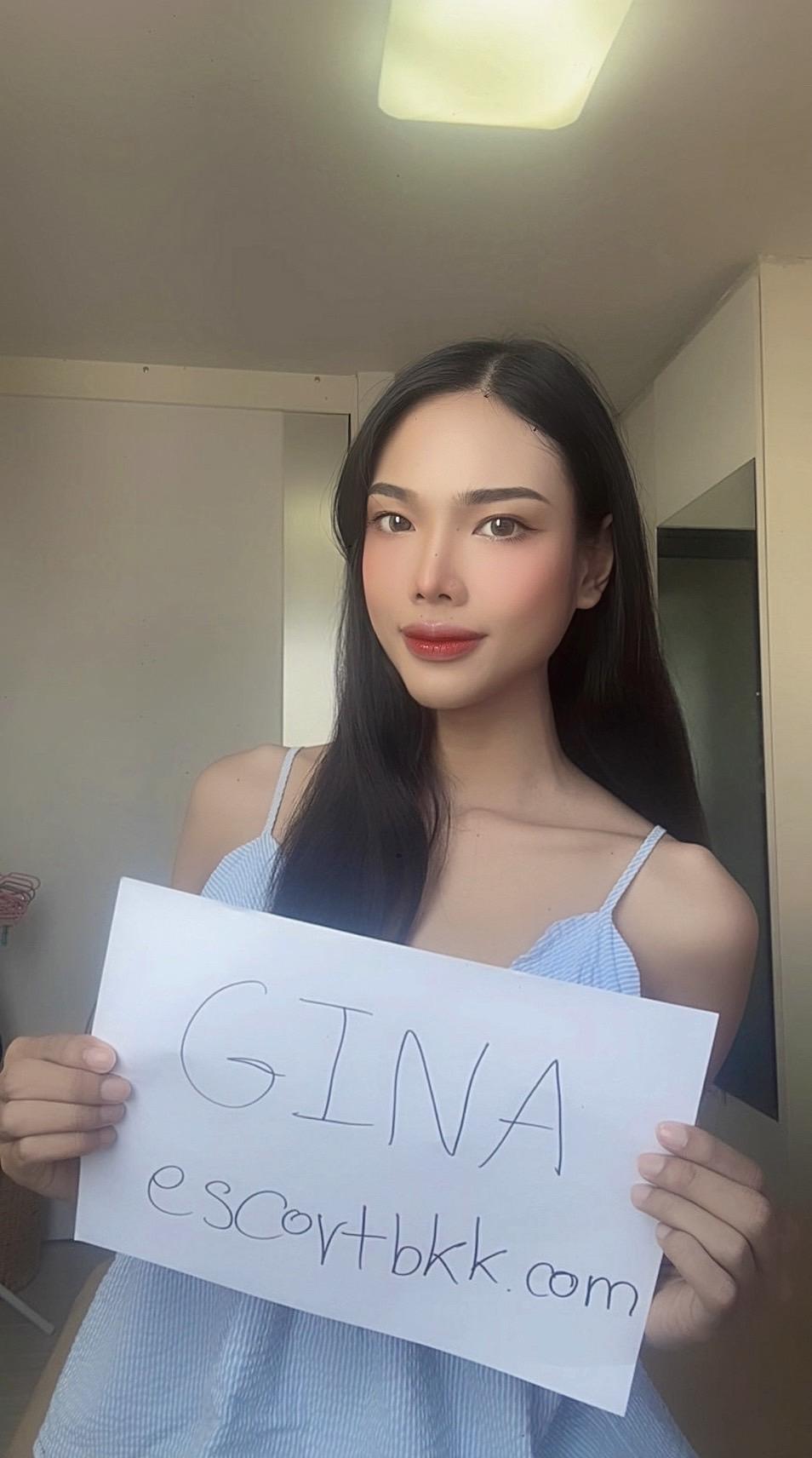 Gina photo 27