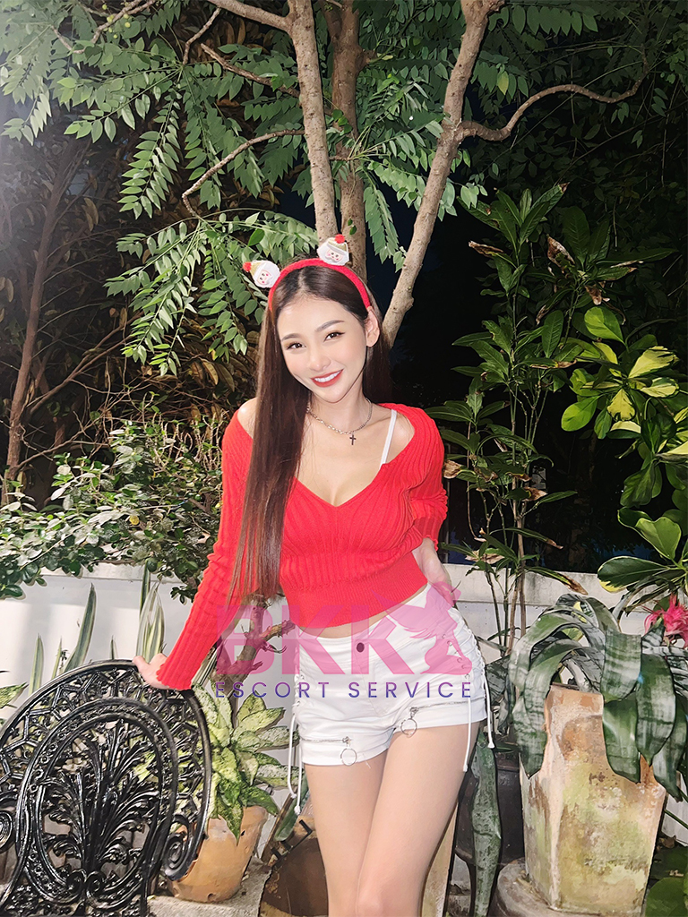 Jinny photo 4