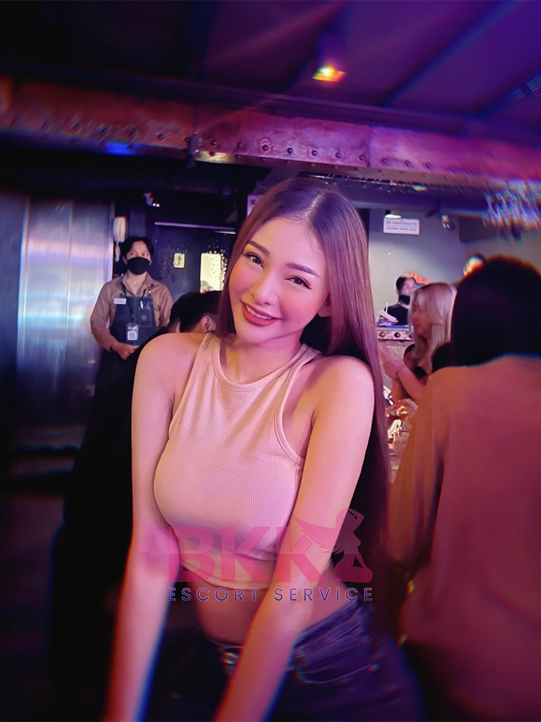 Jinny photo 11