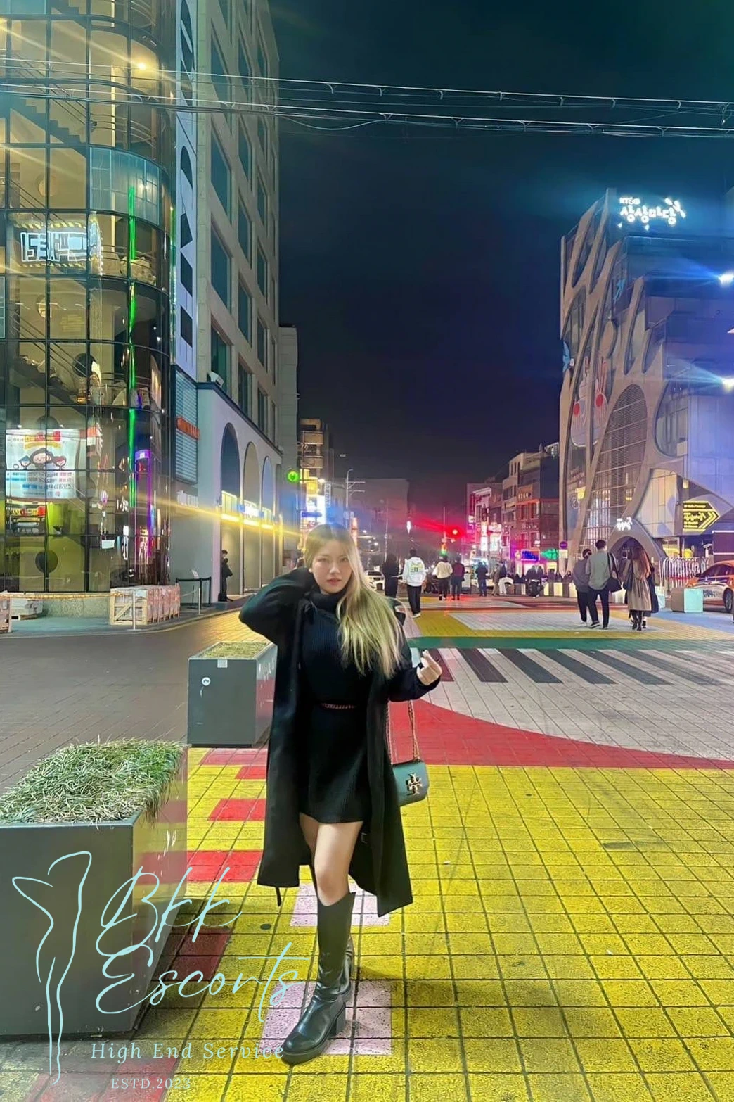 Amber photo 4