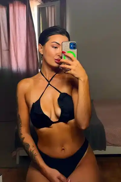 Daniela photo 2