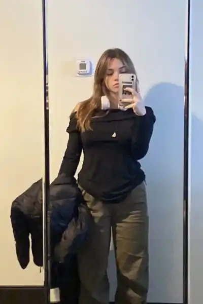 Rachel photo 2