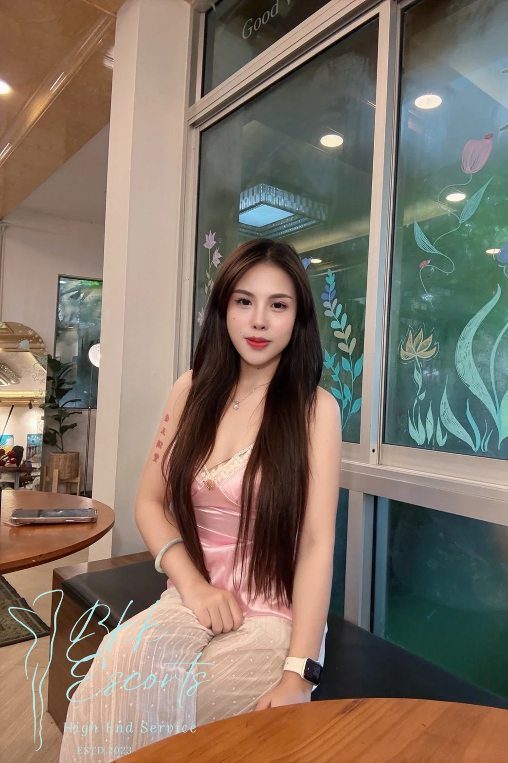 Angela photo 13